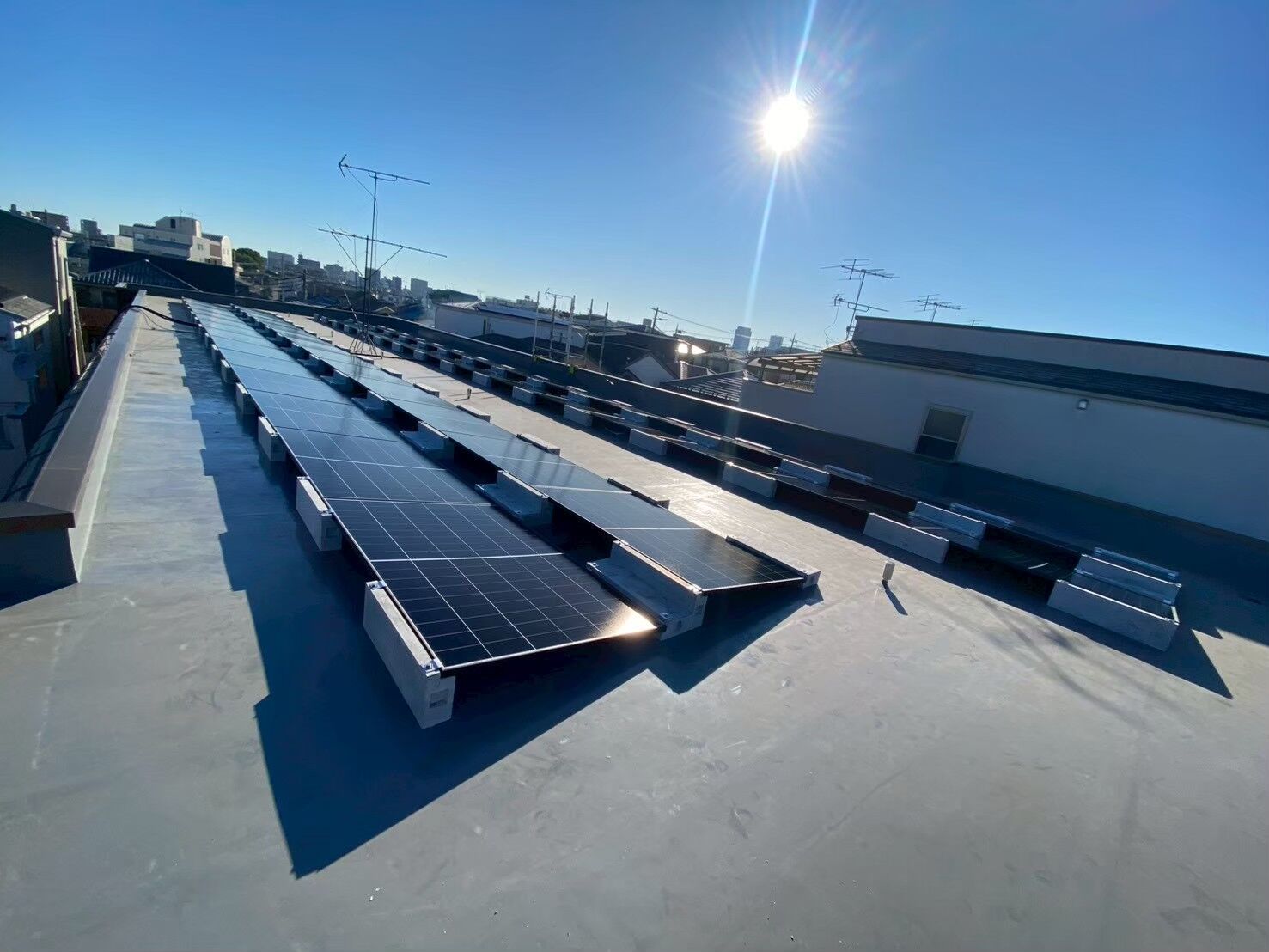 太陽光発電＋蓄電池って高いの？実際のところを解説します！