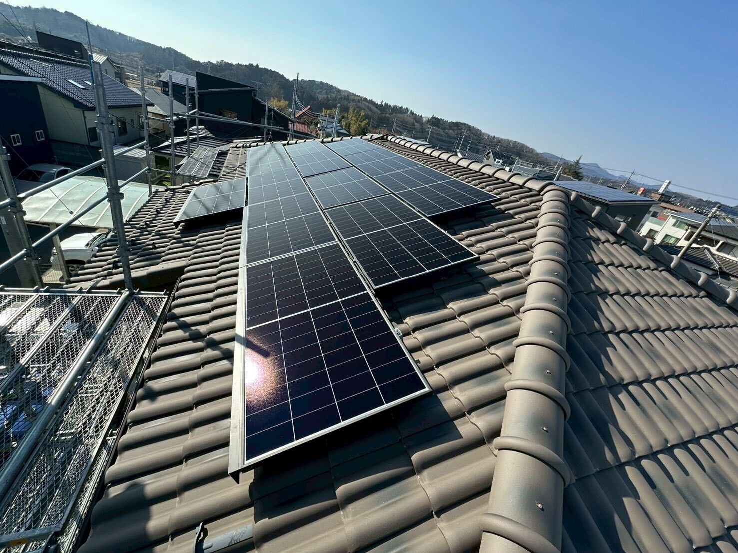 太陽光パネル設置工事と足場の重要性について