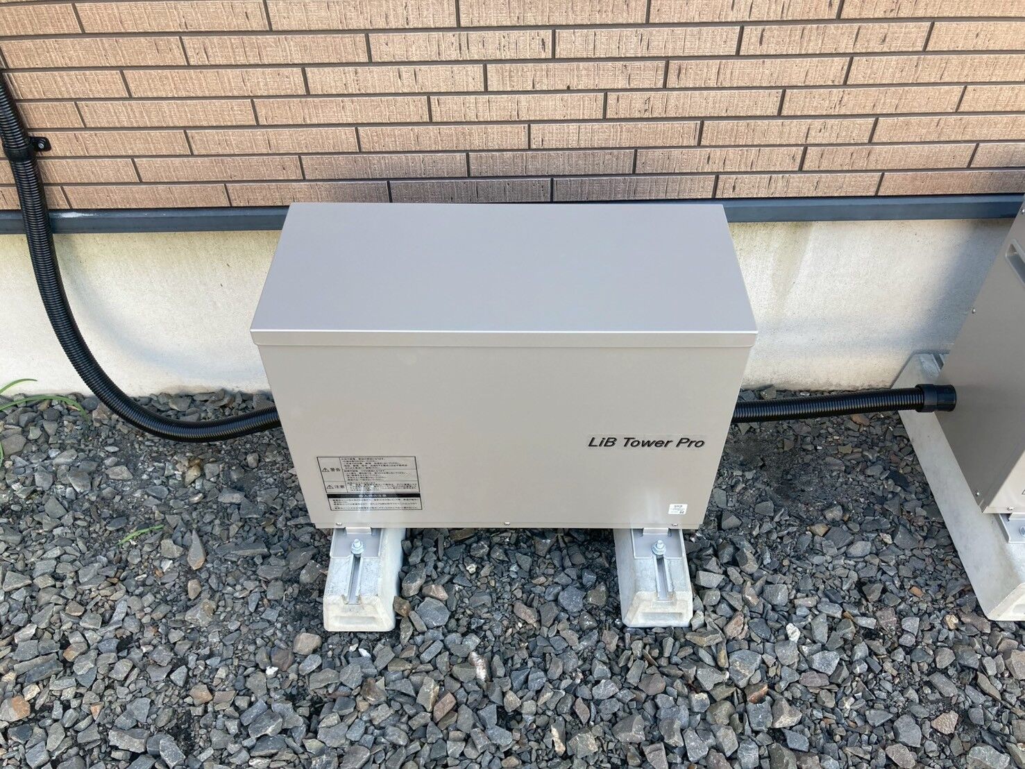 【蓄電池設置工事レポート】屋外設置型リチウムイオン蓄電池導入事例